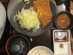 -牛カツ京都勝牛(河原町蛸薬師店)