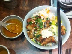 -大头虾越式风味餐厅(光明广场店)