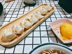 手工抄手-董眼镜火锅(洪崖洞总店)