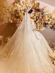 -伯瓷皇后婚纱艺术空间