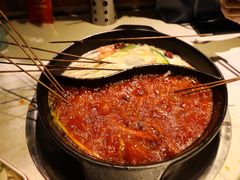 鸳鸯双拼锅底-钢管厂五区小郡肝串串香(通锦桥店)