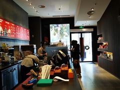 -星巴克(杭州湖滨银泰E区店)