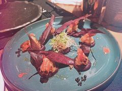 煎虾配紫薯泥薯片及姜味柠檬汁-AZUL by FUEL蓝色·法式酒馆(琶醍店)