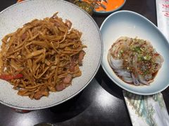 -川流不息·地道川菜·小龙虾(松东路店)