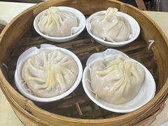 -莱莱小笼·乔艾
