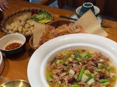 -老滇山寨•云南特色菜•地方菜•民族风情歌舞表演(金碧店)