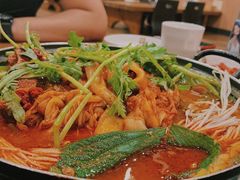 -喇喇排骨火锅·传统韩式脊骨汤(望京西园总店)