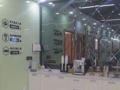 -茂菊口腔连锁(浦东南路店)