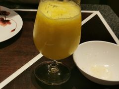 凤梨汁-杭州西子湖四季酒店·金沙厅