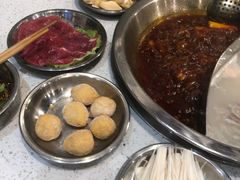 -老成都市井火锅阿泥頭火锅公司(海宁长安佳源中心广场店)