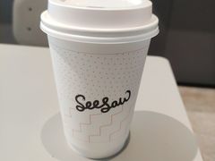 热拿铁-Seesaw Coffee(上生新所店)