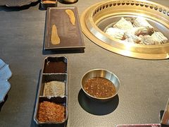 -铭牛烧肉·和牛海鲜自助(高新月牙湖店)