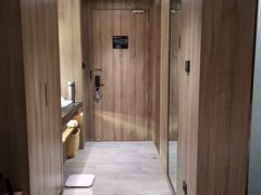 -榆林榆阳西路火车站亚朵酒店