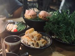 -湊湊火锅·茶憩(杭州湖滨银泰in77店)