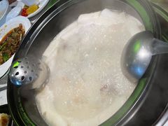 竹笙王猪肚鸡-顺德公广东猪肚鸡·煲仔饭(白石洲店)
