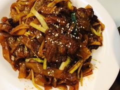 招牌干炒牛河-新大咀港式茶餐厅(宝山万达店)