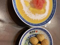 -黄氏许牛奶甜品专家(水晶街店)