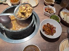 -蘑界·野生菌火锅(深业上城店)