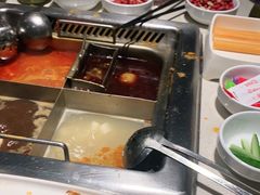 -海底捞火锅鲜切牛肉主题店(长寿路店)