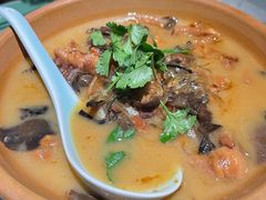 小鸡炖榛蘑-止观小馆·辽河口渔家菜(王府井店)
