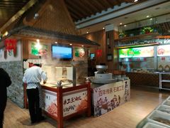 -老街坊美食汇(玉兰大街店)