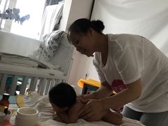 -爱月宝月嫂·育儿嫂(哈尔滨总店)