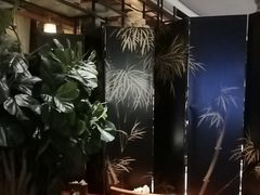 -八府香鸭·啫啫煲(华山路店)