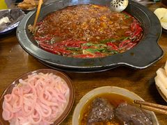 -黄潇洒老火锅(九眼桥宏济巷店)
