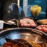 装修精致，最适合约会的重庆火锅[调皮]