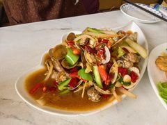 -覃记海鲜美食餐厅