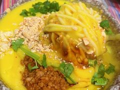 -香巴拉云南餐厅(华莱坞店)