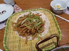 -黄泥岗·地道湖北菜(奥特莱斯店)