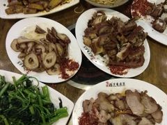 -老鼎万春卤菜(鹭湖宫8区店)