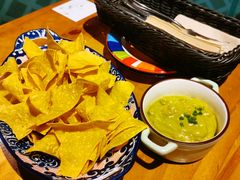 玉米片配牛油果-TEQO·Mexican food & Bar