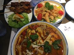 -美奈小馆·越南料理(中航城君尚购物中心店)