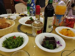 -山明水秀大饭店