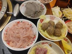 -沸炉重庆老火锅(军事博物馆店)