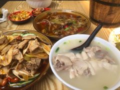 -雷祖芳老妈蹄花店