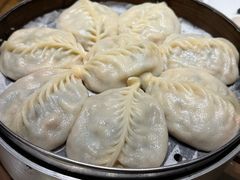 -方国老头包子·39年威海本地老字号•小船海鲜疙瘩汤