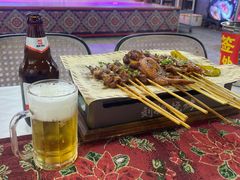-刘姐啤酒鱼民族演艺餐厅(西街总店)