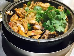-胡须佬鸡煲四季火锅店(石厦西村直营店)