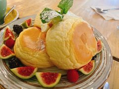 莓果奶油芝士舒芙蕾松饼-UPPER KITCHEN(延安路店)