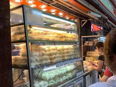 面包甜点陈列柜-白玉兰食品(汇联商厦店)