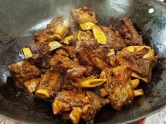 -鑫驼峰牛排火锅(普陀路店)