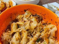 蒜泥抄手-继红顺河抄手名小吃