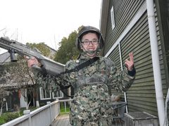 -崇明岛拓展训练真人CS镭战基地