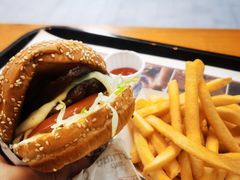 -The Habit Burger Grill 哈比特汉堡(复兴soho店)