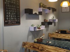 -蜗牛小馆醉乡民谣云南菜(惠新西里店)