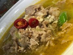 酸汤肥牛-芳满庭粤菜餐厅(丹阳吾悦店)