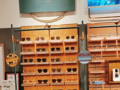 -MUJOSH木九十眼镜(月星环球港B1店)